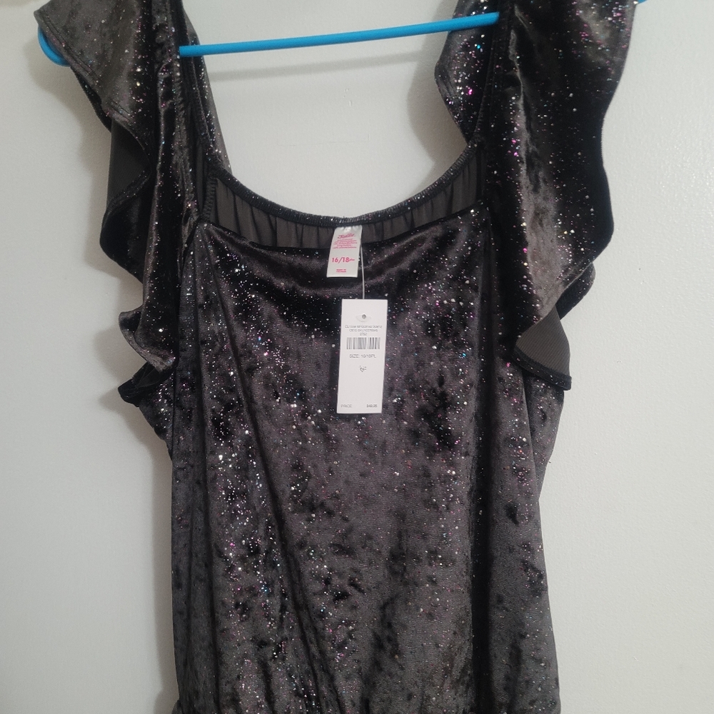 Romper - Picture 2 of 2